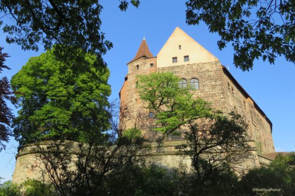 Weithin sichtbar die Kaiserburg Nürnberg
