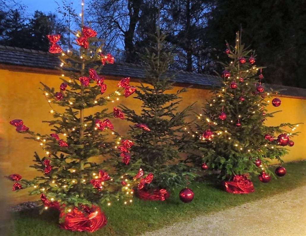 Die schönsten #Weihnachtsmärkte in #Bayern. Hier kommt eine #Liste mit #Tipps #Ideen und #Reisen von #Weihnachtsmarkt zu #Christkindlmarkt oder auch #Adventsmarkt. #Deutschland hat viel an vorweihnachtlichen Möglichkeiten zu bieten. #Glühwein #Duft und gebrannte #Mandeln genießen steht im #Advent ganz oben. Fällt dann der erste #Schnee ist die #Weihnachtsstimmung perfekt. Kommt mit auf eine #Reise zu Bayerns schönsten #Weihnachtsmärkten im Freistaat.