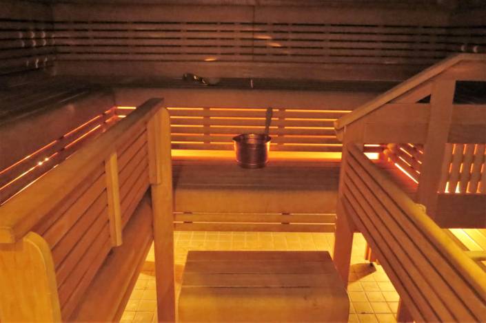 Außergewöhnliche Sauna Erlebnisse in Europa. Auf Reisen kann so einiges passieren, wie auch kuriose, interessante und spannende Momente in der Sauna. Klar ist, andere Länder, andere Sitten. Gemeinsam haben alle - es ist heiß und gesund