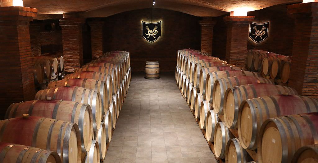 La Motte - Im Keller reifen die Rotweine im Barriquefass
