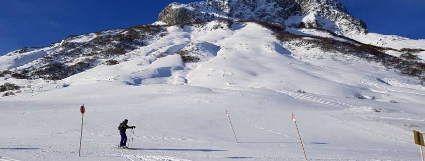 Die Skipisten beginnen direkt vor dem Hotel