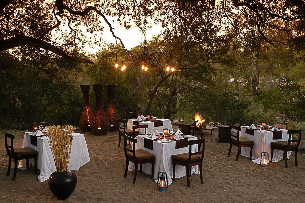 Dinner unter dem Sternenhimmel Sabi Sabi Selati Camp - Safari