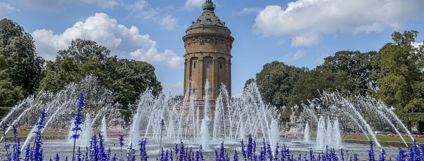 Wasserturm Mannheim mit Springbrunnen